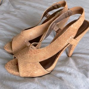 MODA NUDE SNAKESKIN HEELS Size 9. Great Condition…worn once.